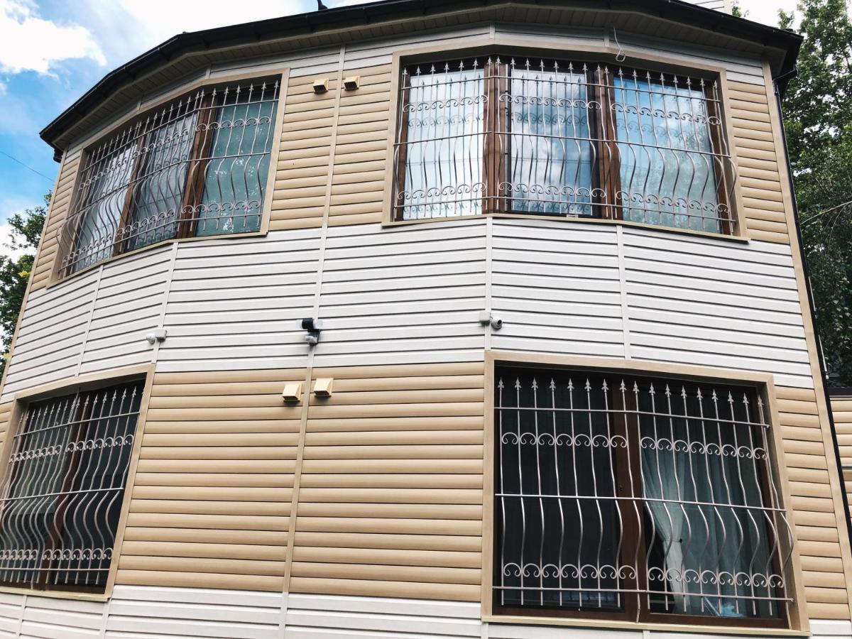 Yudgi - Home Hotel Chornomorsk Exterior foto